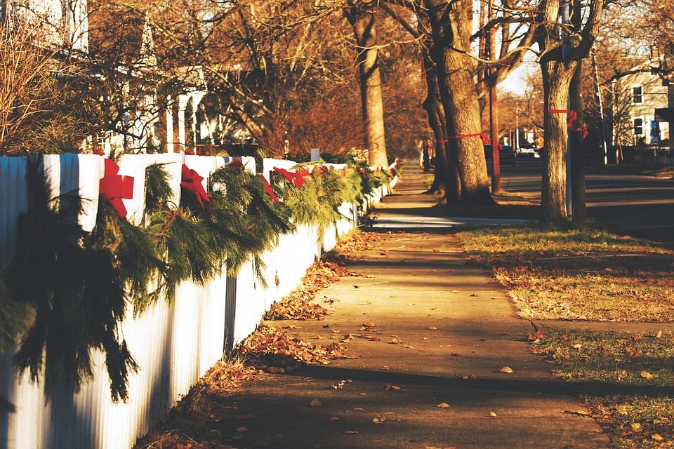 Ways to Christmas-ify Your Fence!