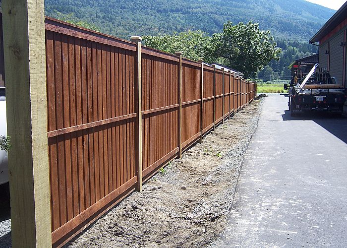 How To Waterproof Your Fence 