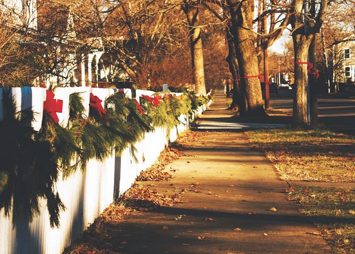 Ways to Christmas-ify Your Fence!