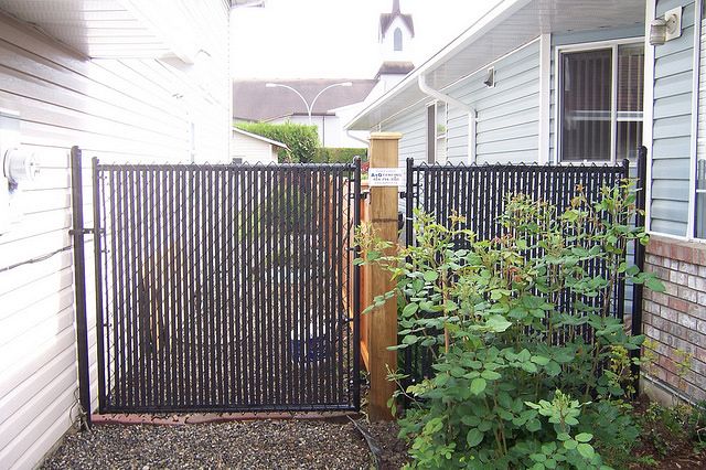 3 Reasons to Add Privacy Slats to Your Chain-Link Fence