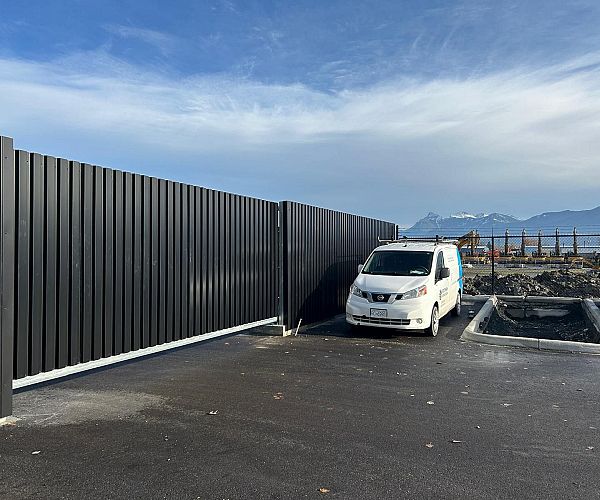 Cantilever vs Swing Driveway Gates: What Works Best in the Fraser Valley?