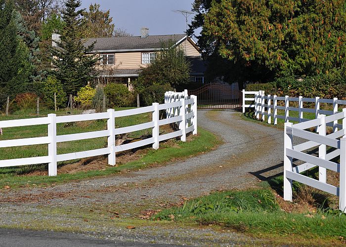 Why choose A & G Fencing for your fencing projects in the Fraser Valley