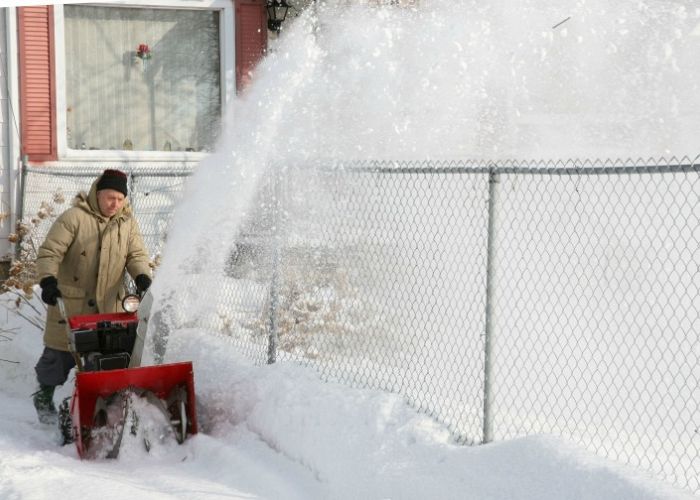 4 Simple Tips to Prepare Your Fence For Winter